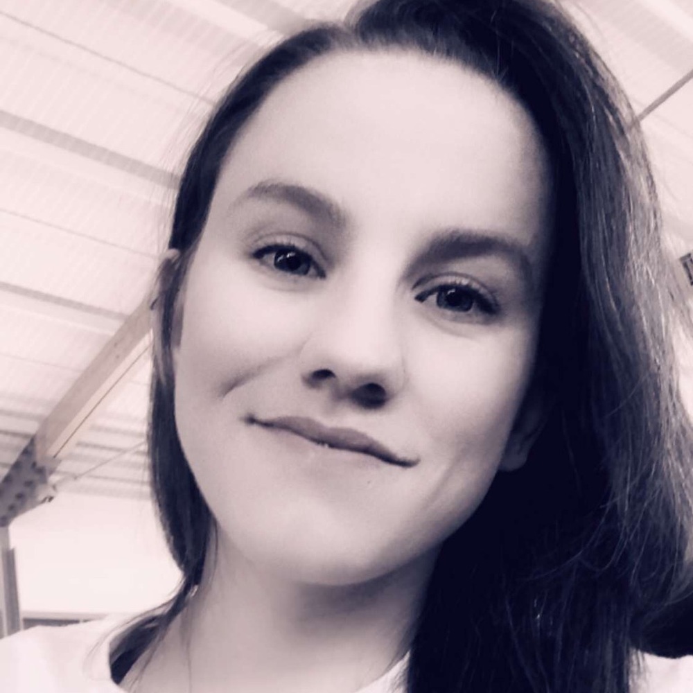 Meet your Posher, Stephanie